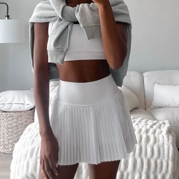 lululemon athletica Dresses & Skirts - White lulu tennis skirt